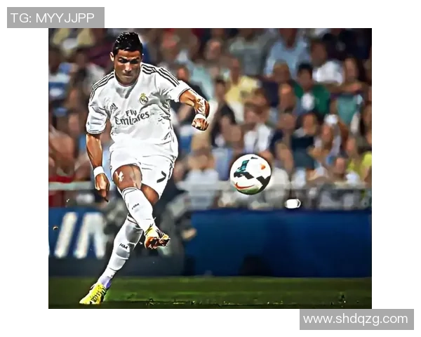 足球巨星们的传奇足迹：梅西、C罗、内马尔与本泽马的辉煌征程